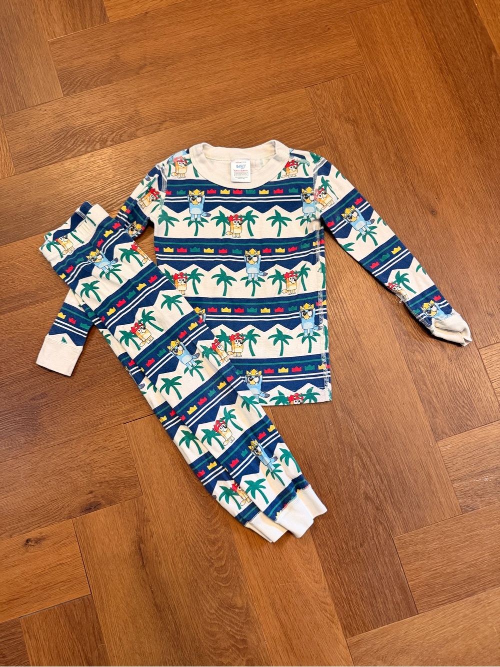 Bluey x Hanna Andersson Tropical Christmas Pajama Set Size 4 (100 cm)